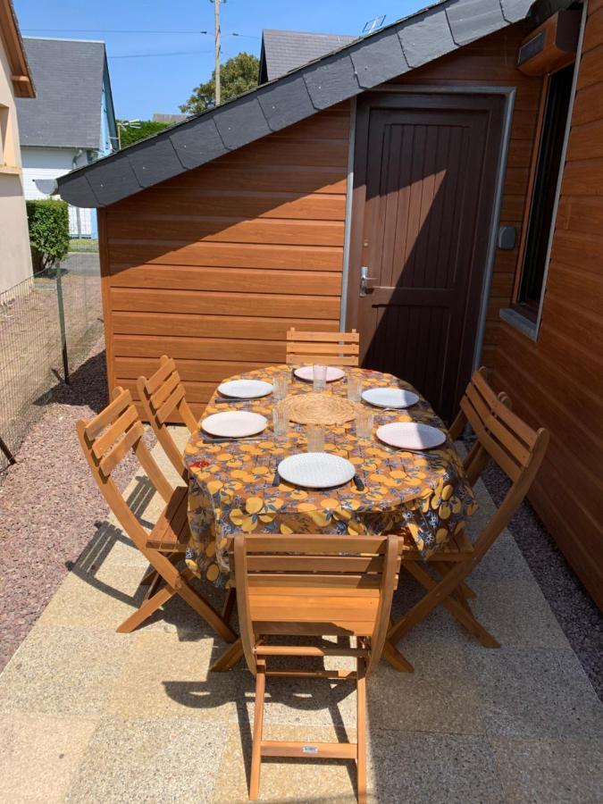 Chaleureux Chalet En Bord De Mer Merville-Franceville-Plage Zewnętrze zdjęcie